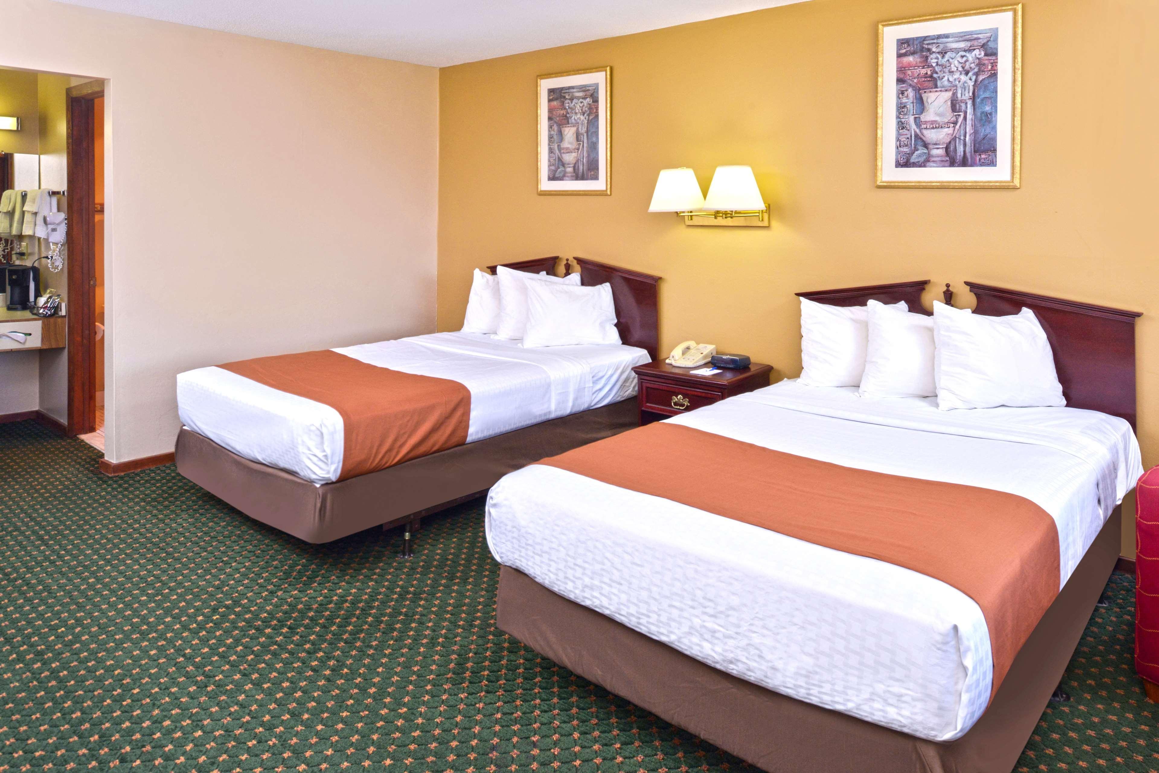 Americas Best Value Inn Plattsburgh  Kültér fotó