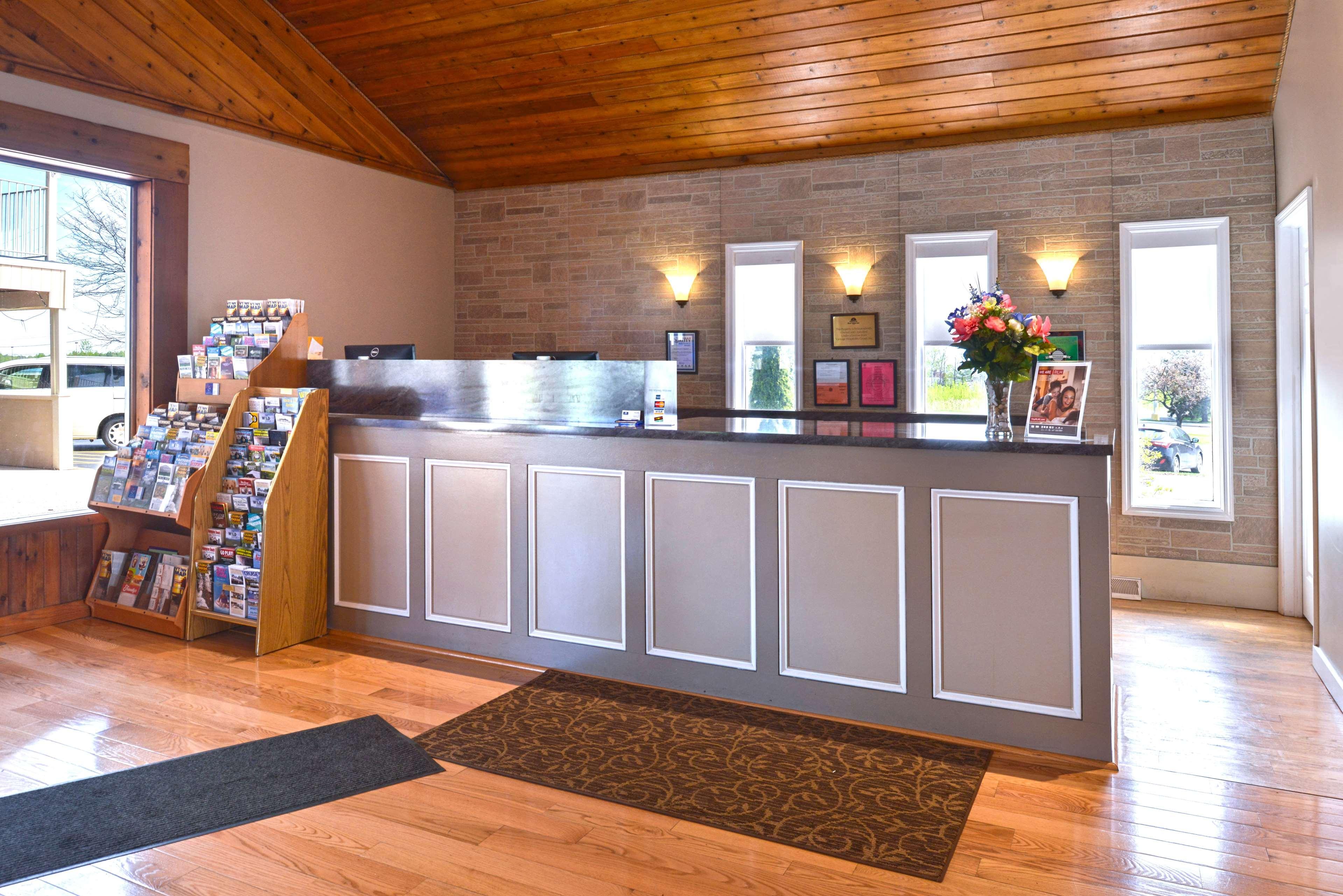 Americas Best Value Inn Plattsburgh  Kültér fotó