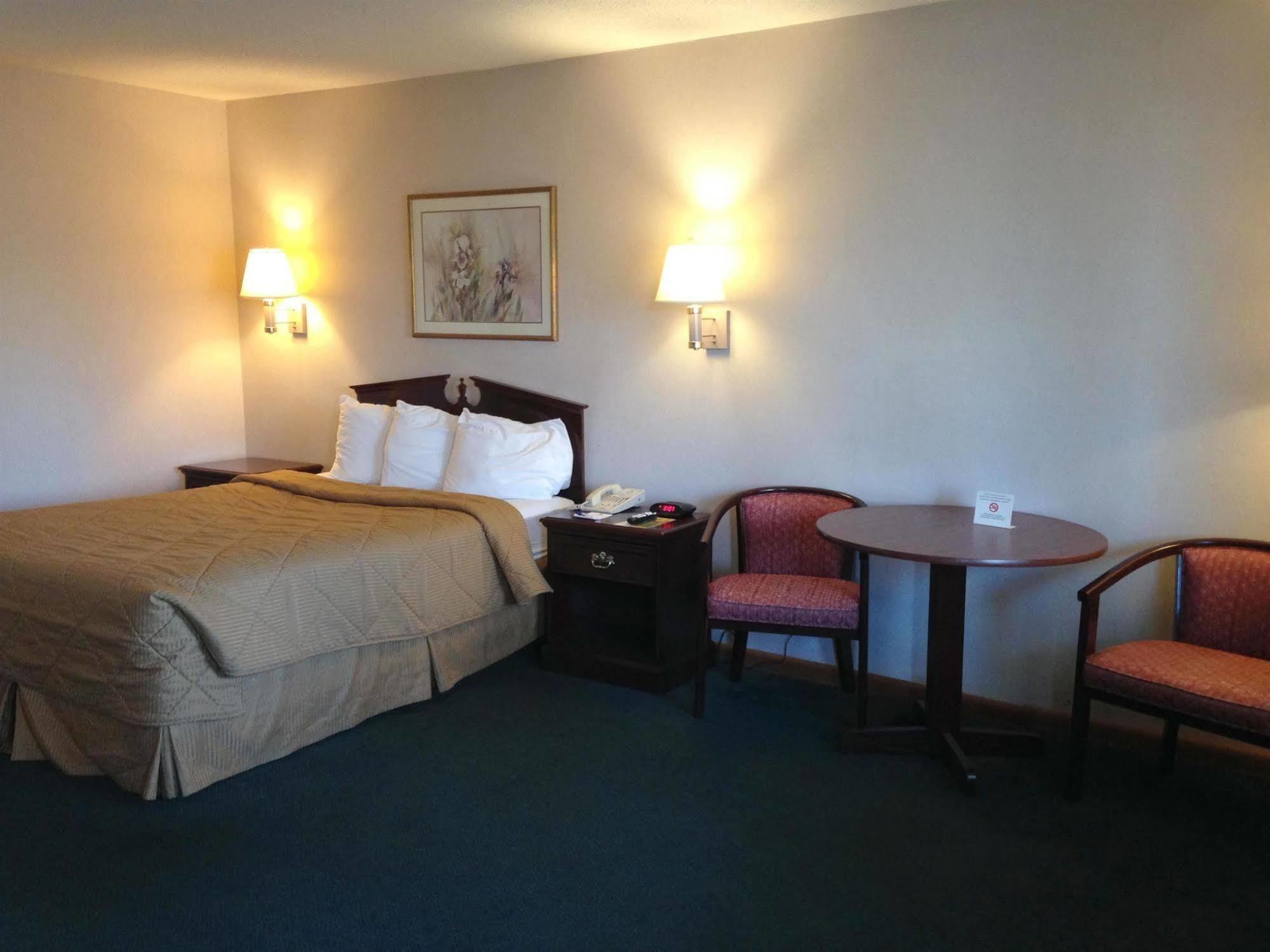 Americas Best Value Inn Plattsburgh  Kültér fotó