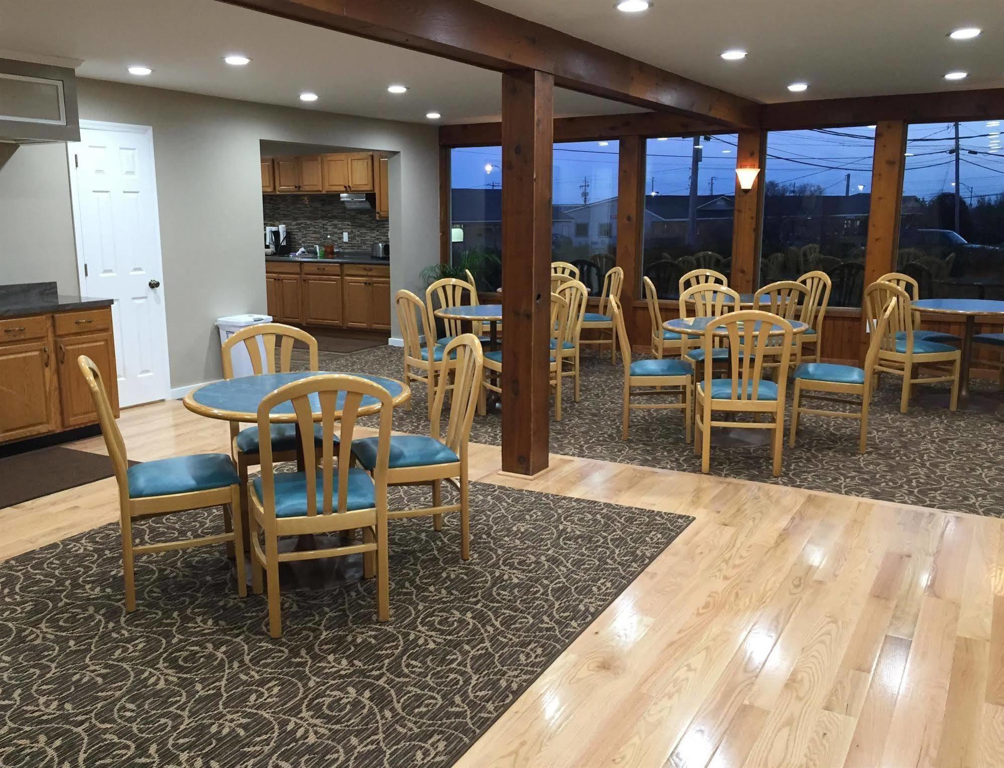 Americas Best Value Inn Plattsburgh  Kültér fotó